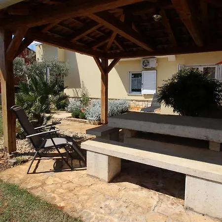 Laura A2, 5 Minutes Of Walking To The Beach * Novigrad Istria